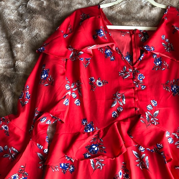 Red floral skater dress - Picture 2 of 8